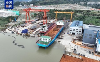 全球最大内河万吨级纯电动运输船下水：2.4万度电 续航500公里 !