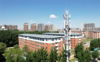 华为打造智能基站：实时自动改变波形 效率提升30倍以上 ！