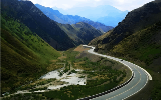 此生必驾公路！独库公路今晚正式封闭：开通要等到明年6月 !