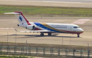 东南亚国家大买中国C909飞机！这个国家一鼓作气签了20架 !