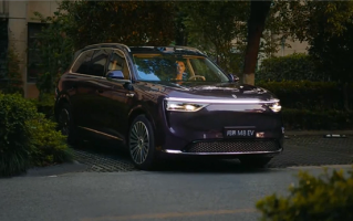 号称“纯电之王”！全新问界M8 EV上市：35.98万起与增程同价 !