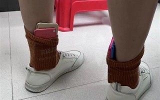 苹果一代经典重现江湖！女子裤子、袜子藏18台iPod touch进境被查 !