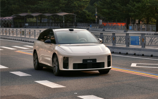 李想寄予厚望！理想纯电路上最关键一环：全新i6实车曝光 !