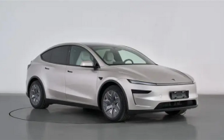 特斯拉Model Y L配置曝光！二排独立座椅可放平 支持前后移动 !