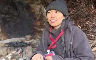 “冷美人”直播洗头：10万+网友围观 ！