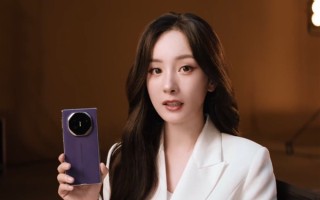 华为Mate XTs非凡大师亮相：3K大屏 新增两款配色 !