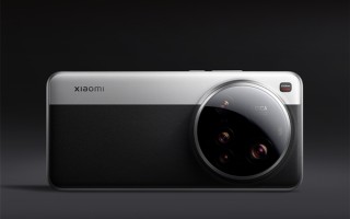 卢伟冰的“夜神”成了！博主：小米15 Ultra是国内销量最高的安卓超大杯 !