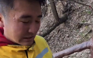 游客在老君山山顶点外卖 外地小哥为300块赶赴送单 结果没找见顾客 ！