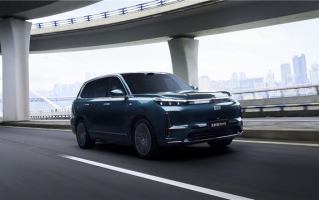 5米2全尺寸SUV杀入20万内！吉利银河M9预售：19.38万元起 !