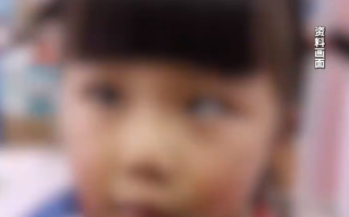 5岁女童沉迷玩手机变“斗鸡眼” 日均玩手机4至5小时 ！