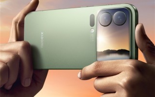 小米17 Pro Max屏幕领先行业：京东方和维信诺陆续跟进 !