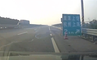 感冒发烧吃药后上路撞车 司机：前一秒清醒 一下子就昏了 ！