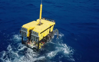 6000米级！中山大学深海无人遥控潜水器完成首次深海试验 !