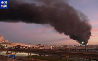 起飞时引擎脱落 坠毁爆炸！美国UPS坠机已致11死 !