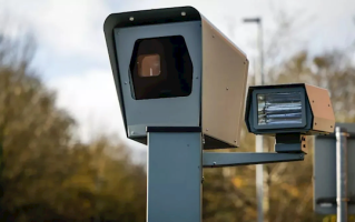 英国数千名司机被莫名罚款扣分 真相查明：摄像头故障 ！