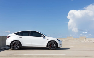 特斯拉自研AI5芯片完成设计评审 马斯克盛赞为“史诗级”产品 !