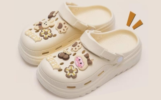 女子常穿洞洞鞋致足底钙化行走困难 医生：鞋底不是越柔软越好 ！