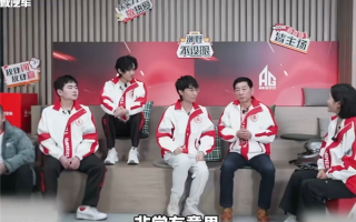 长城汽车董事长魏建军加入AG战队：开启王者荣耀直播 与梦泪组队 !