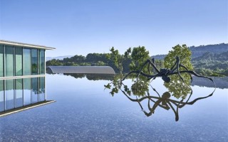 京东高端定制旅行首次亮相：双人4天3晚泳池别墅拍出28万元 ！