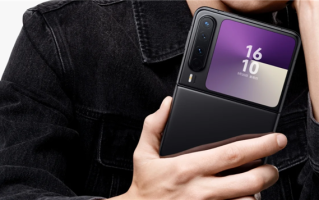 全球首款阔折叠手机 华为Pura X出货量超70万台 !