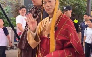 国庆长假多位老戏骨集体景区再“上岗”：大话西游唐僧、鸠摩智等重现经典角色 !