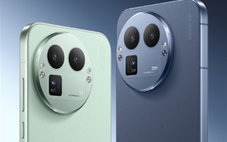 每一台都独一无二！真我GT8 Pro采用类纸再生皮革：基底是废纸、塑料瓶等 ！