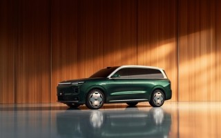 增程比纯电车续航还高！零跑汽车旗舰D平台六大技术一图看懂 !