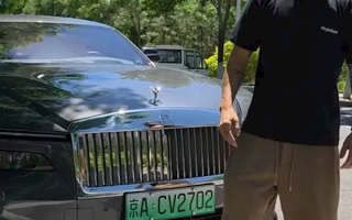 日租金7000！陈震的劳斯莱斯卖给了租车商 回收价约280万 !