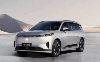 东风eπ008倒车时突发全车断电！客服称电量低于20%有几率出现 ！