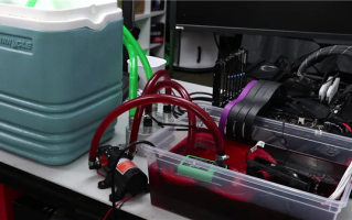 GTX 1060浸在变速箱油中超频！性能飙增16%：拿下Firestrike全球第一 !