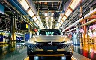 燃油家轿之王！全新日产轩逸量产下线：颜值大改、动力不变 ！